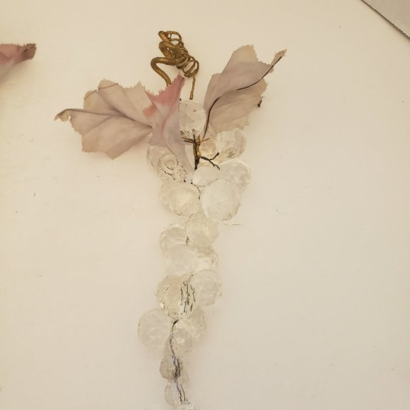 Vintage Clear Lucite Grape Bunch 2 - Picture 2 of 5